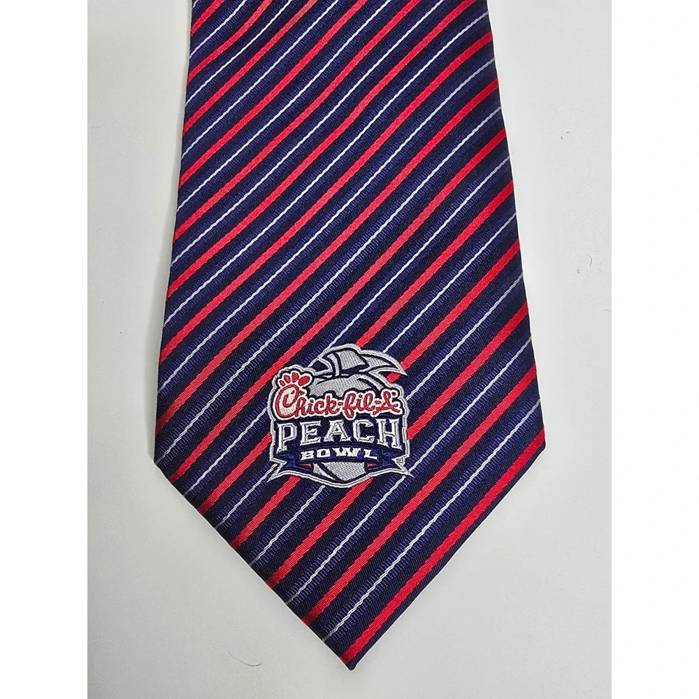 CHICK-FIL-A Peach Bowl Mens Football Red Blue Neck Tie Vintage Team Style Oobe